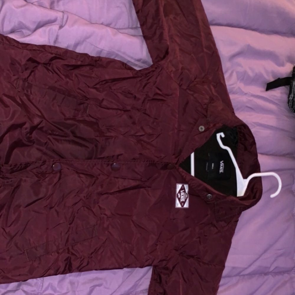 burgandy collared vans windbreaker